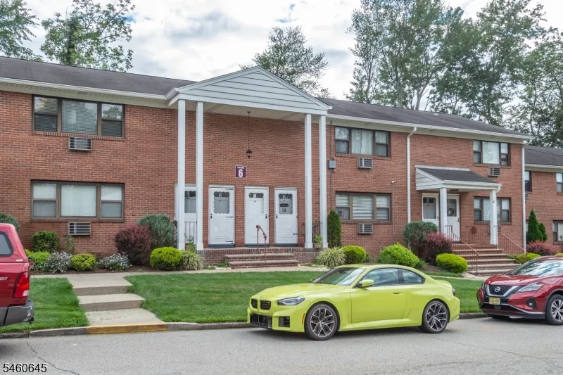 6 Colonial Dr #E Unit E Little Falls, NJ 07424