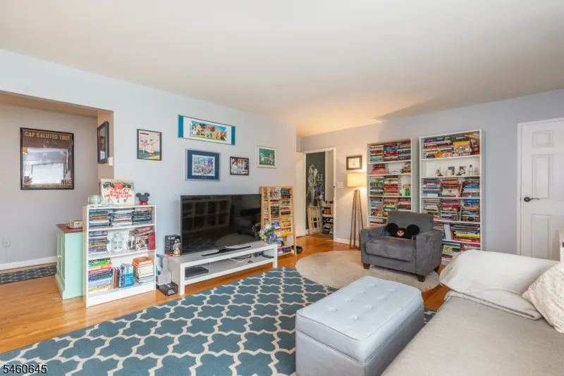 6 Colonial Dr #E Unit E Little Falls, NJ 07424