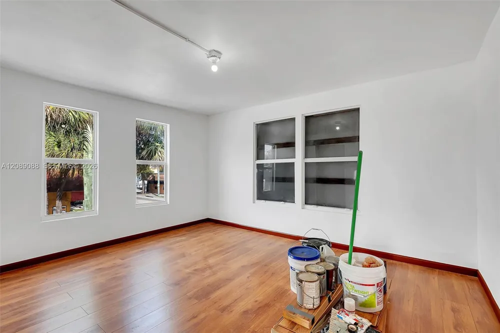 1818 NW 17th Ave Miami, FL 33125
