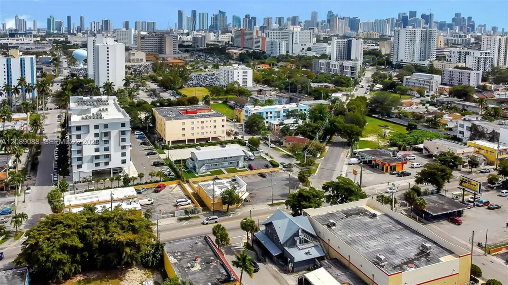 1818 NW 17th Ave Miami, FL 33125