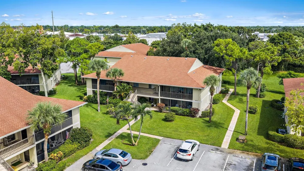 6511 Chasewood Drive #Unit g Jupiter, FL 33458