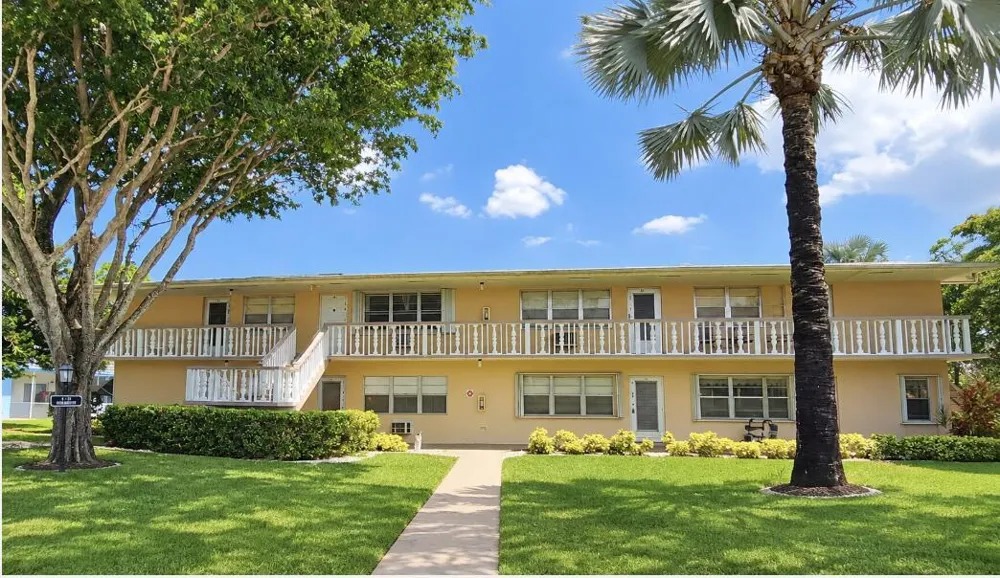 15 Salisbury A West Palm Beach, FL 33417