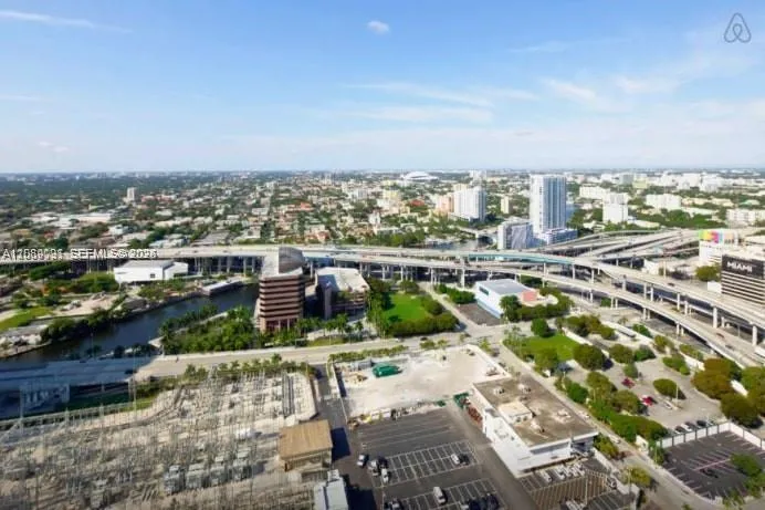 90 SW 3rd St #3807 Miami, FL 33130