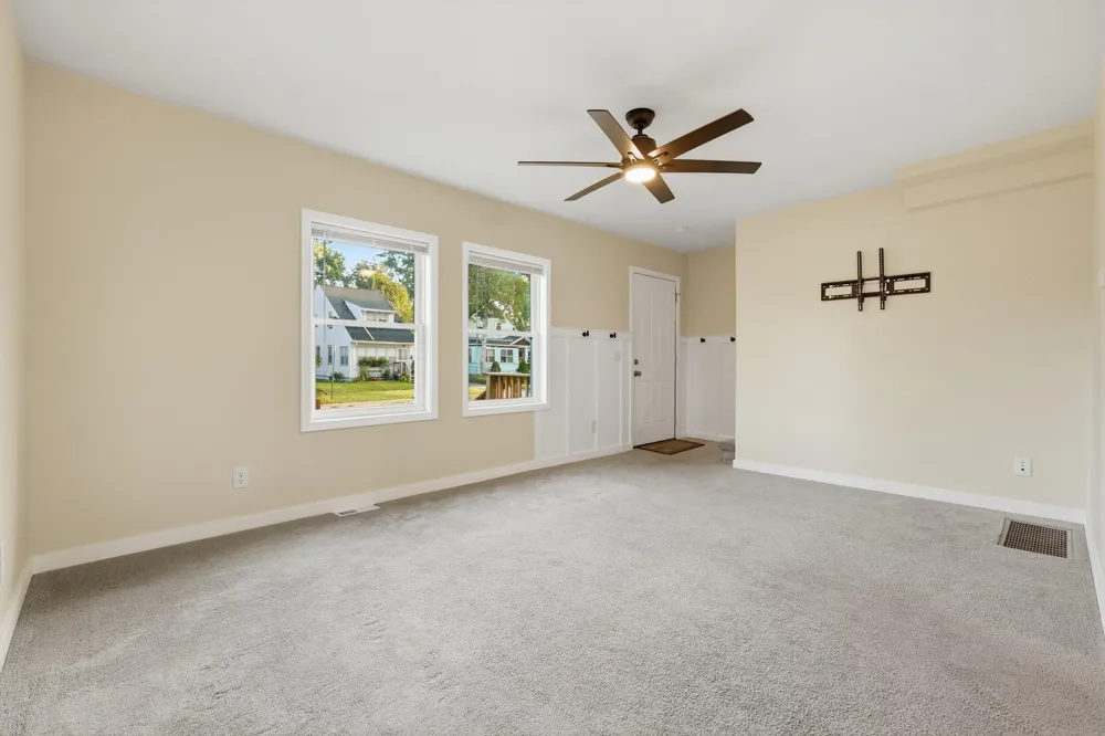 516 Lay Boulevard Kalamazoo, MI 49001