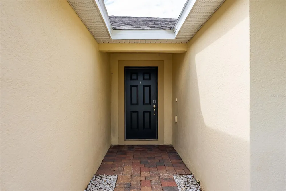 1429 LUCERNE LOOP ROAD NE Winter Haven, FL 33881