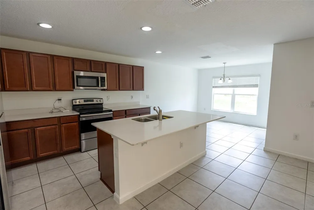 1429 LUCERNE LOOP ROAD NE Winter Haven, FL 33881
