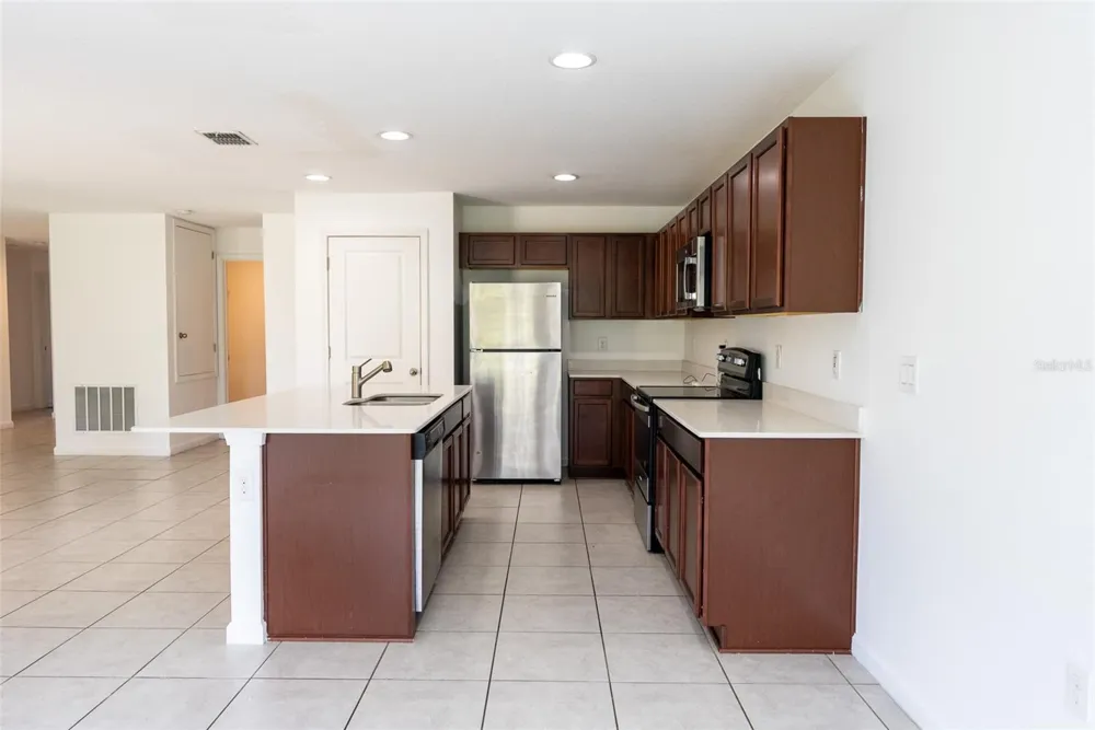1429 LUCERNE LOOP ROAD NE Winter Haven, FL 33881