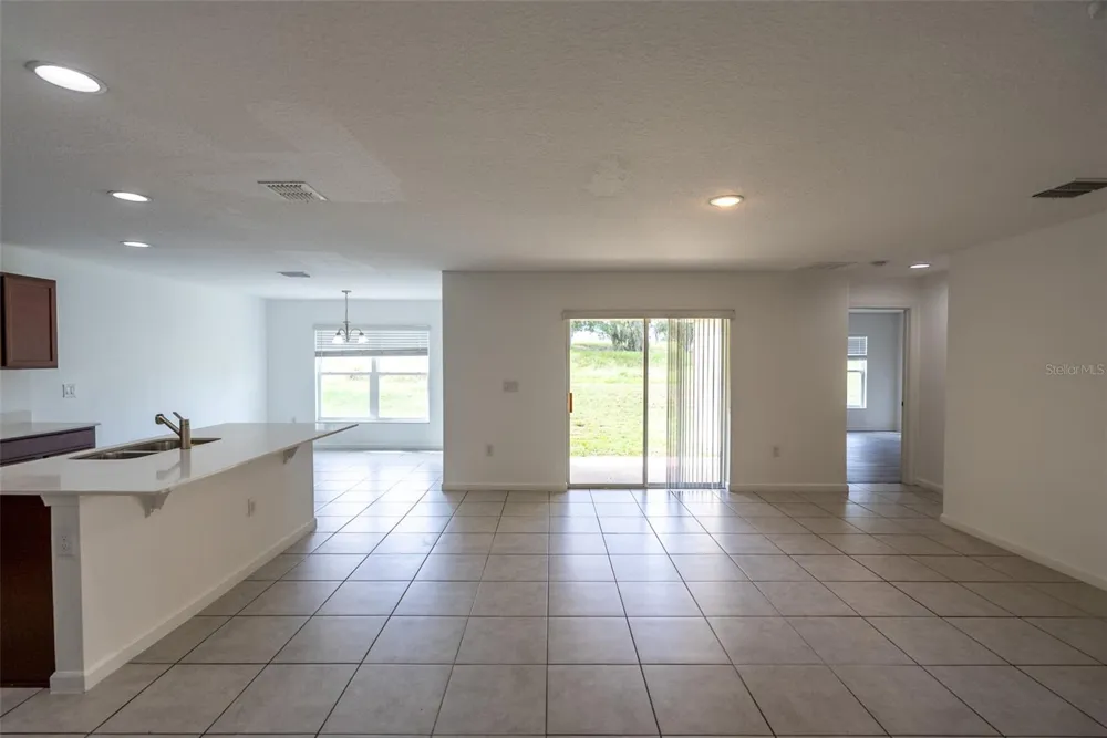 1429 LUCERNE LOOP ROAD NE Winter Haven, FL 33881