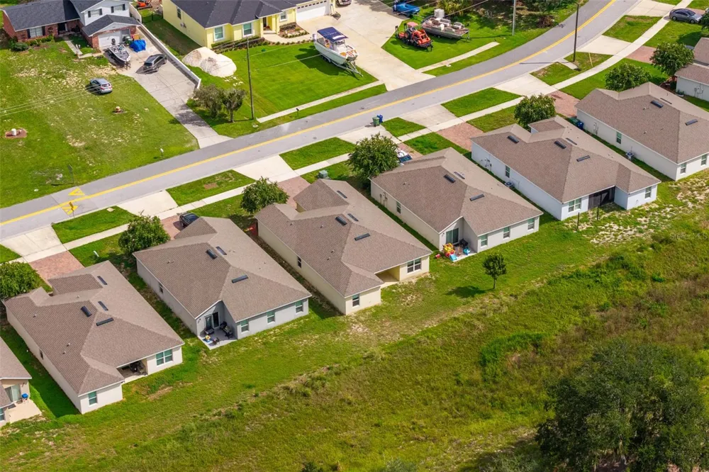 1429 LUCERNE LOOP ROAD NE Winter Haven, FL 33881
