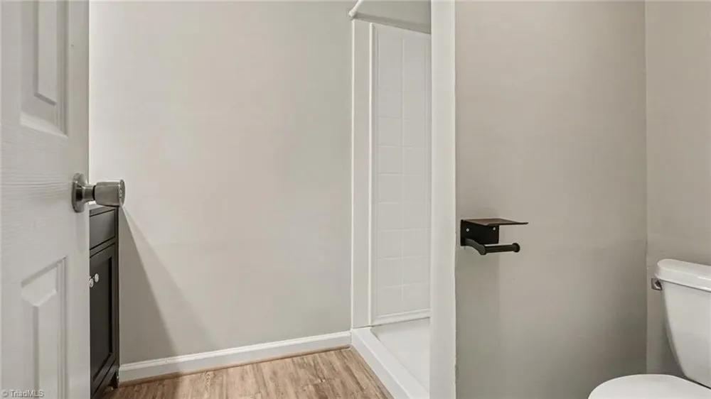 3016 Kinnamon Road Winston-Salem, NC 27104