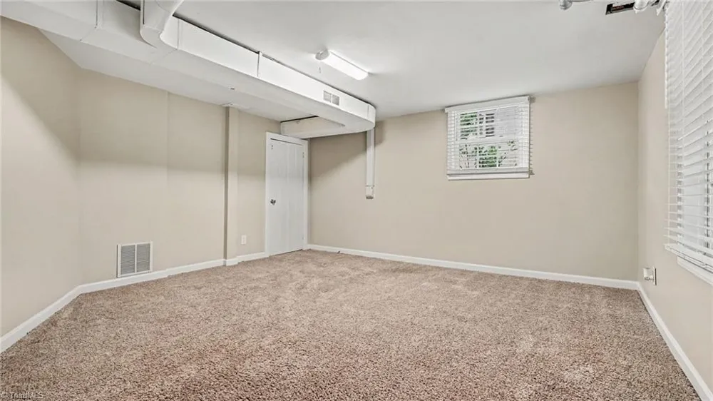 3016 Kinnamon Road Winston-Salem, NC 27104