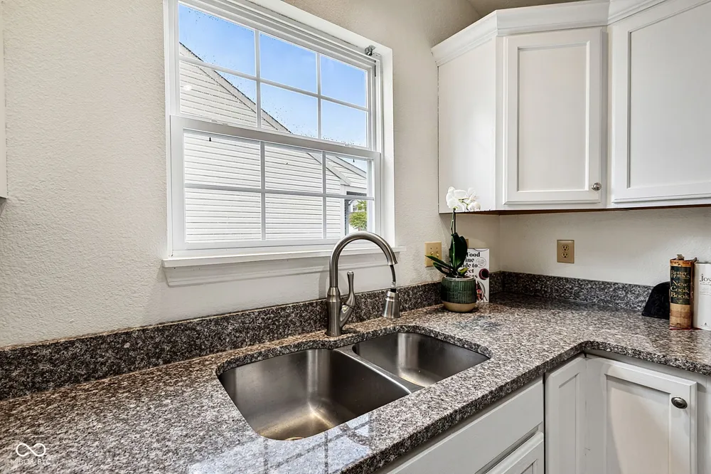 10635 Aspen Drive Fishers, IN 46037