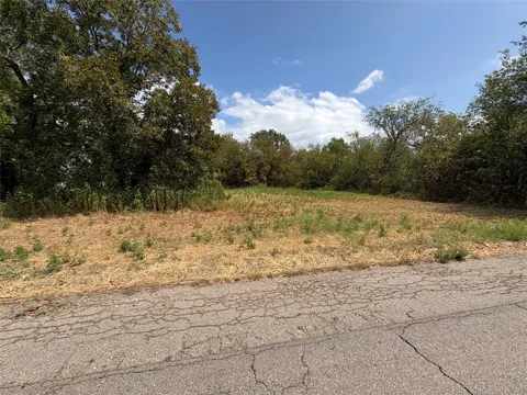 NE 6th Lot 3