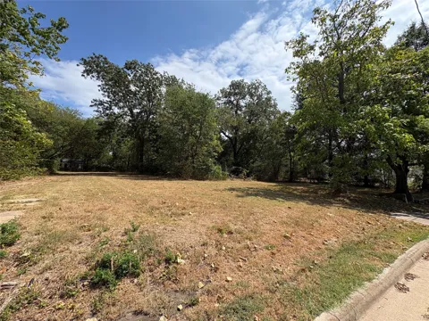327 SW 4th