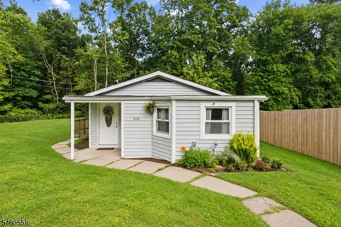 340 Lakeview Dr