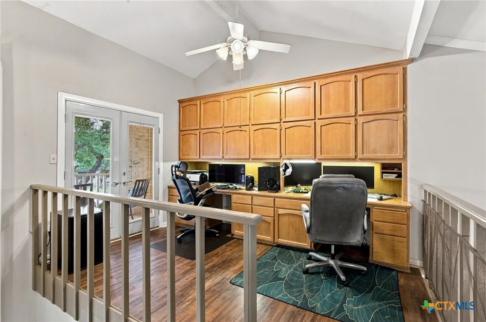 104 Santa Fe Victoria, TX 77904