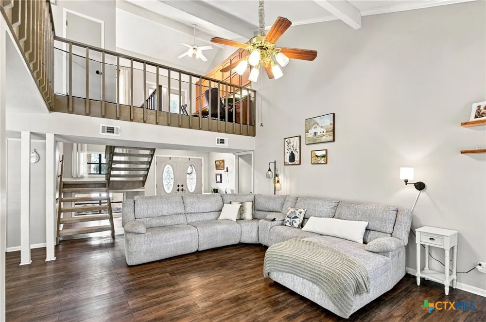 104 Santa Fe Victoria, TX 77904