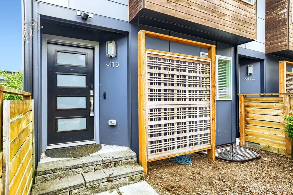 911 104th Street #B Seattle, WA 98133