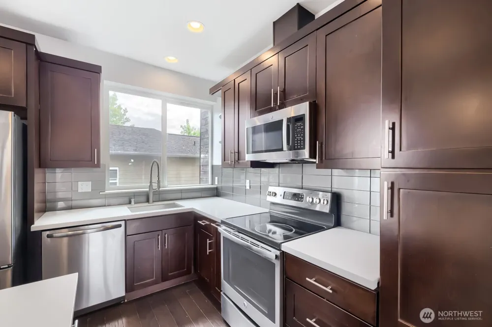 911 104th Street #B Seattle, WA 98133