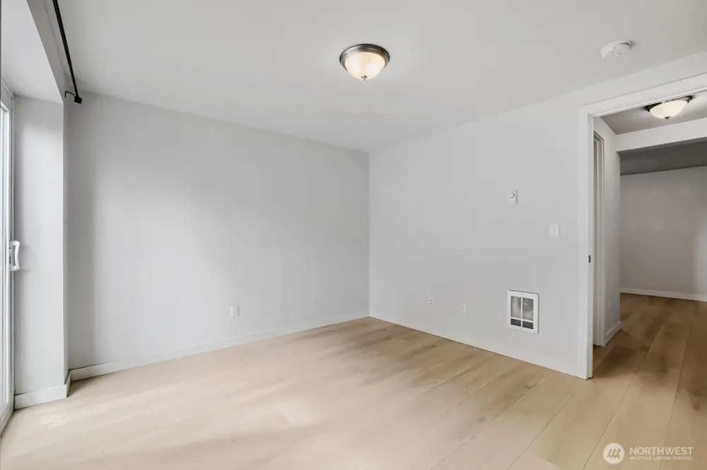 911 104th Street #B Seattle, WA 98133