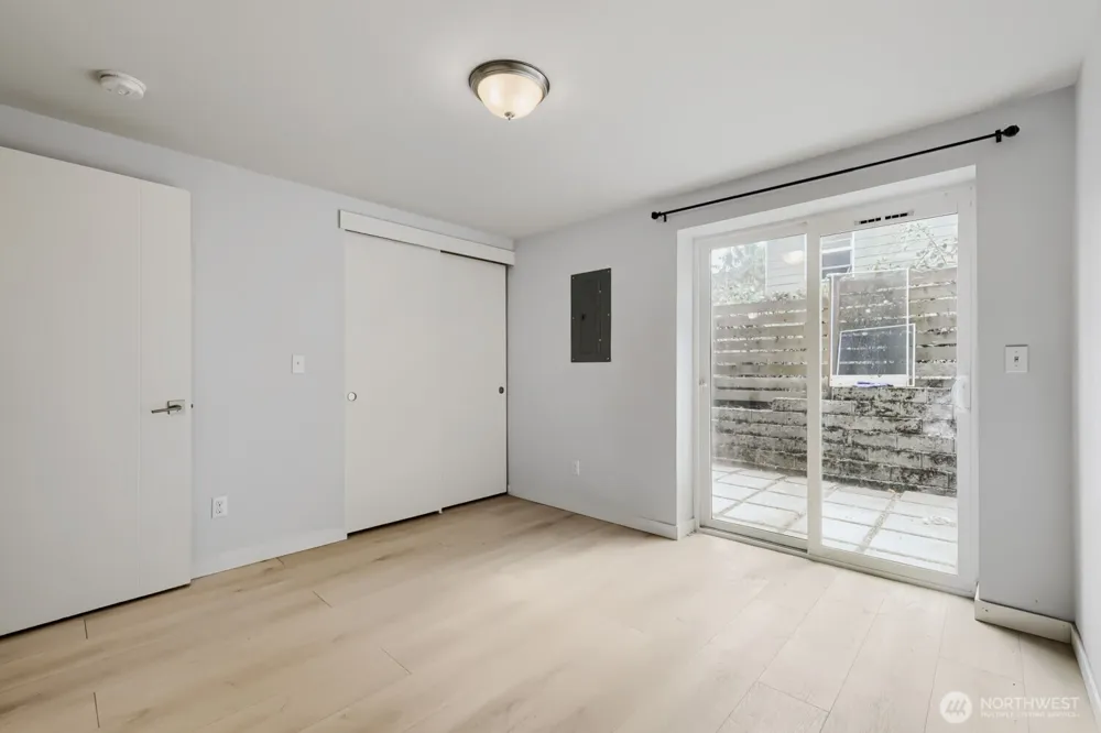 911 104th Street #B Seattle, WA 98133