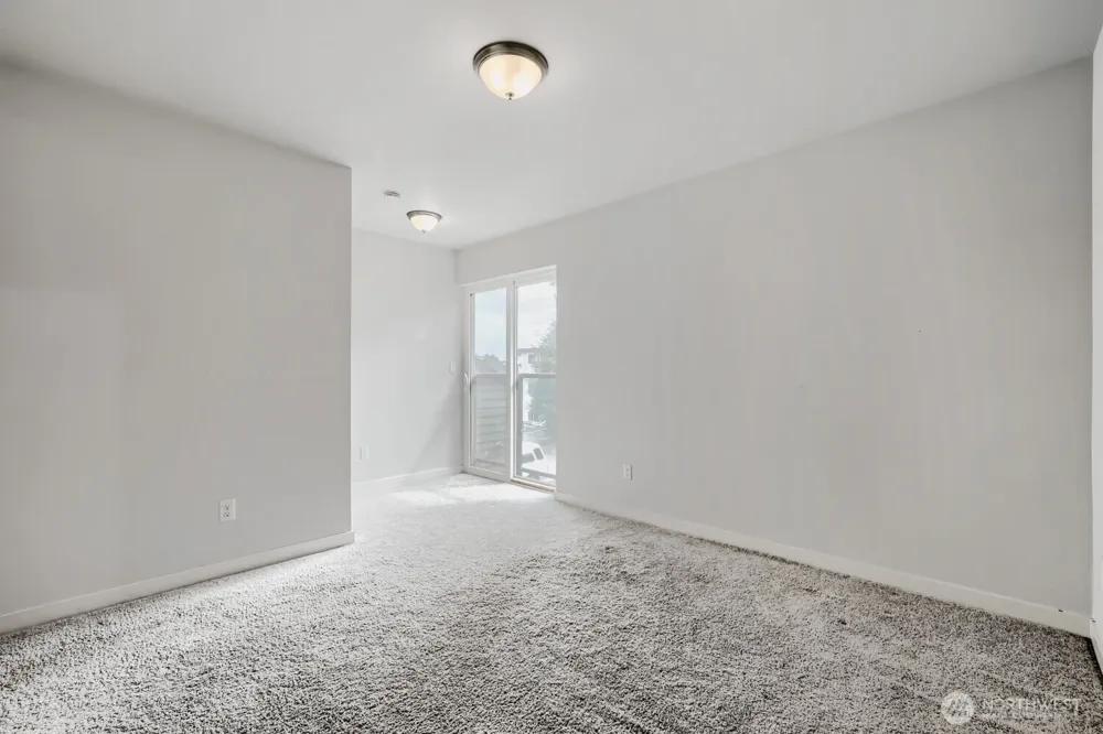 911 104th Street #B Seattle, WA 98133