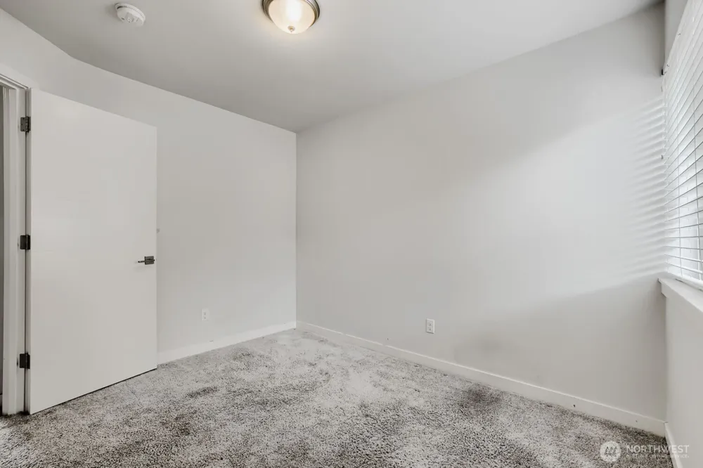 911 104th Street #B Seattle, WA 98133