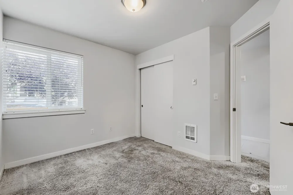 911 104th Street #B Seattle, WA 98133