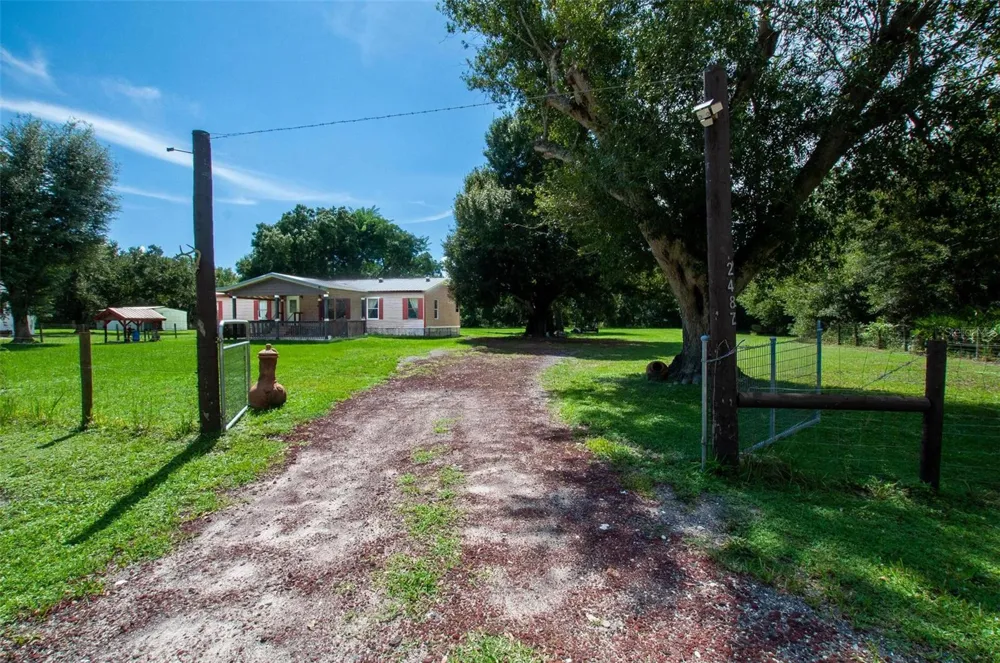 2487 NW HOWARD AVENUE Arcadia, FL 34266