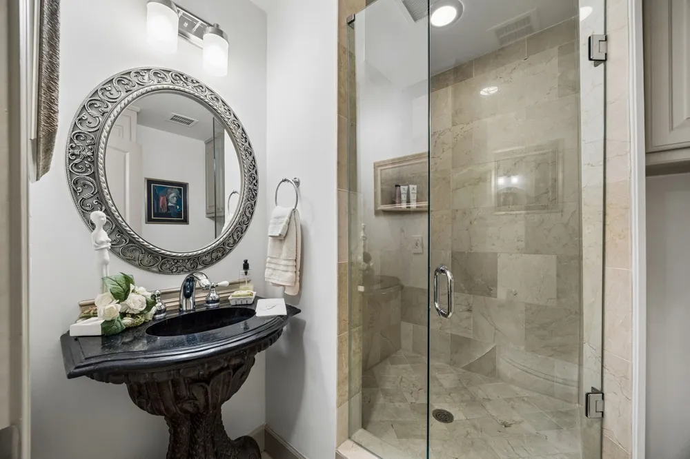 5909 Luther Lane #1401 Dallas, TX 75225