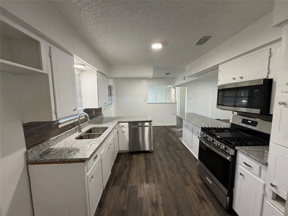 101 5th Street Forreston, TX 76041