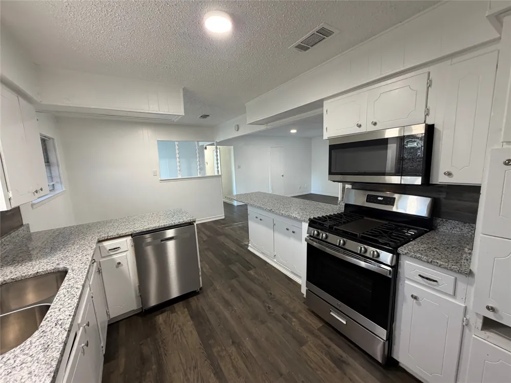 101 5th Street Forreston, TX 76041