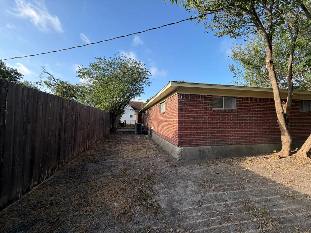 101 5th Street Forreston, TX 76041