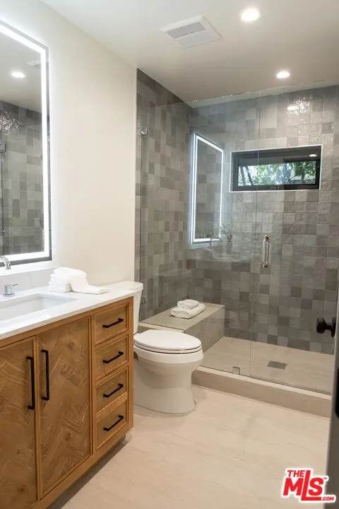 3436 Longridge Avenue Los Angeles, CA 91423