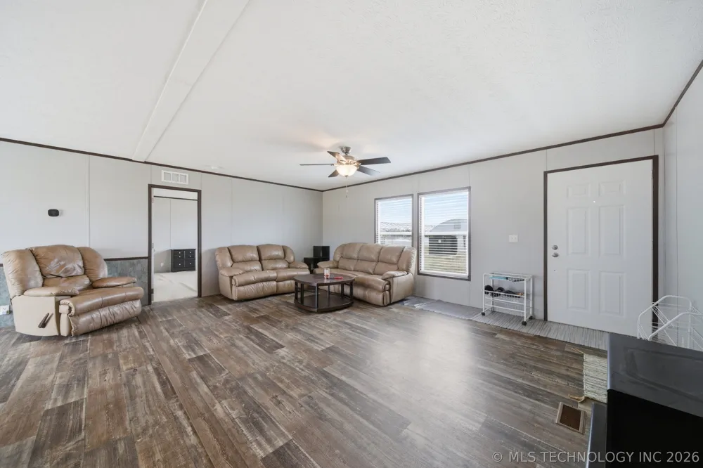 25467 S 4420 ROAD Vinita, OK 74301