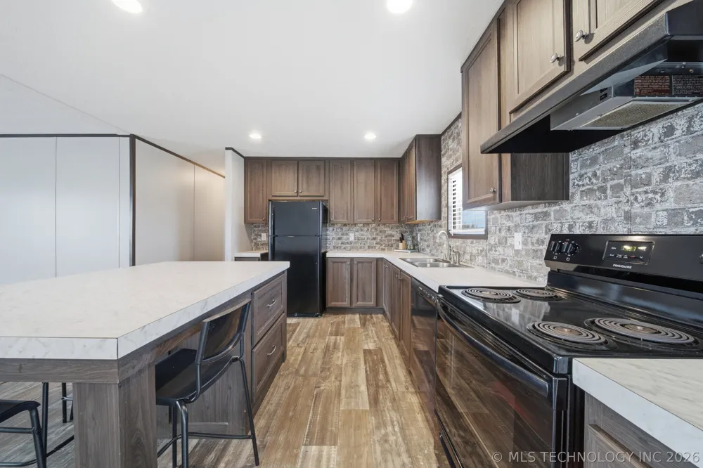 25467 S 4420 ROAD Vinita, OK 74301