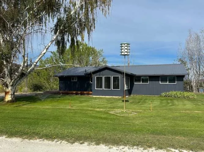 1893 Pine Creek Road Tonasket, WA 98855