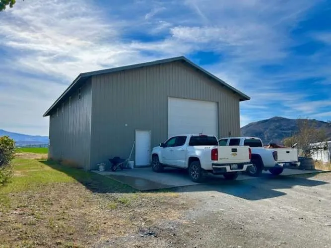 1893 Pine Creek Road Tonasket, WA 98855
