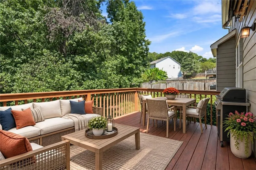 926 Mill Creek Avenue Canton, GA 30115