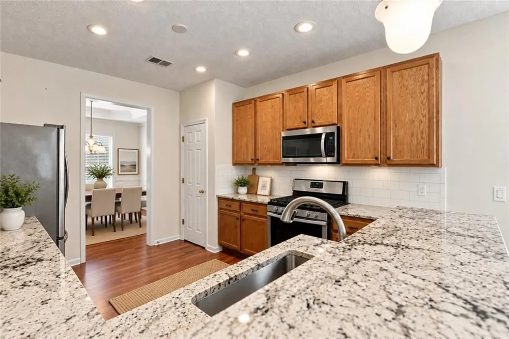926 Mill Creek Avenue Canton, GA 30115