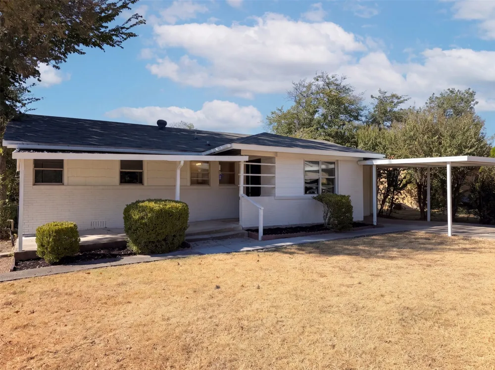 8021 Tumbleweed Trail White Settlement, TX 76108