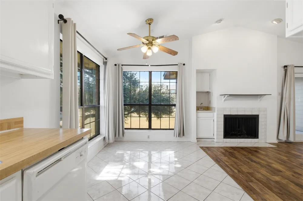 5909 Lake Hubbard Parkway #215 Garland, TX 75043