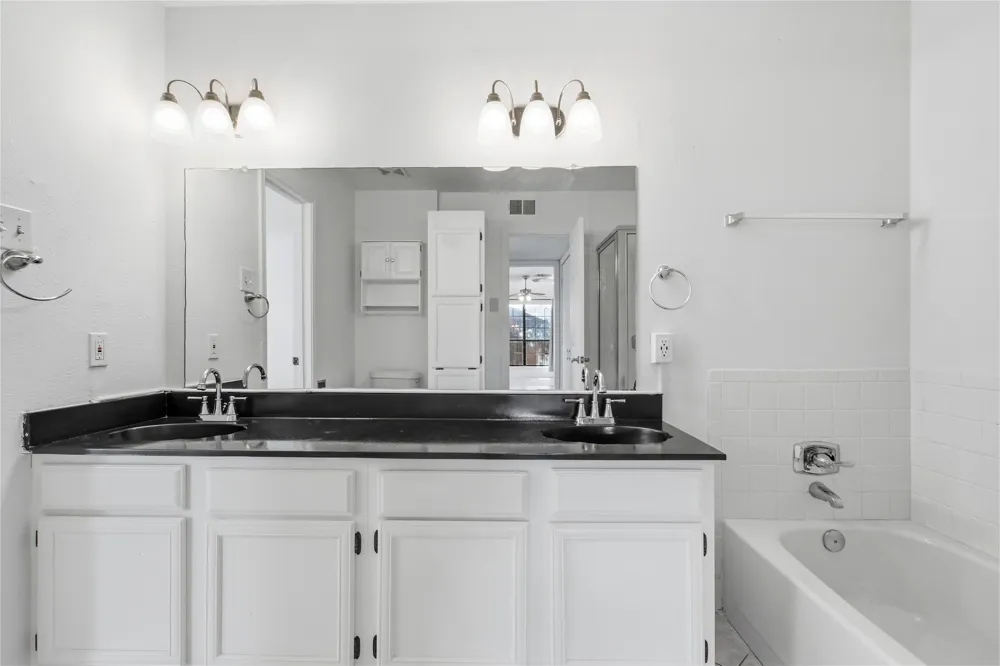 5909 Lake Hubbard Parkway #215 Garland, TX 75043