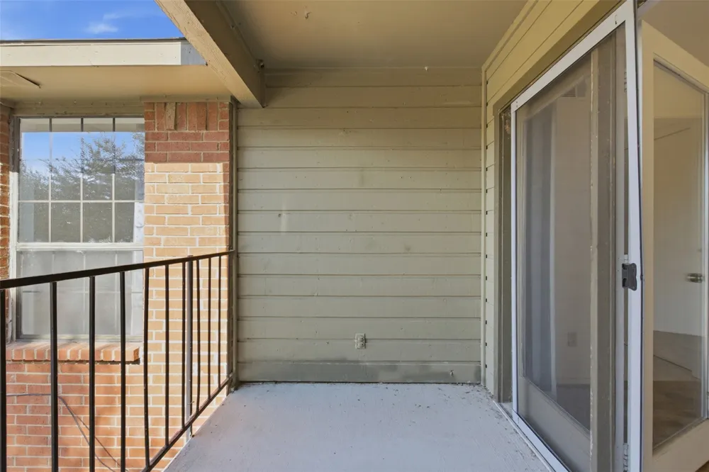 5909 Lake Hubbard Parkway #215 Garland, TX 75043
