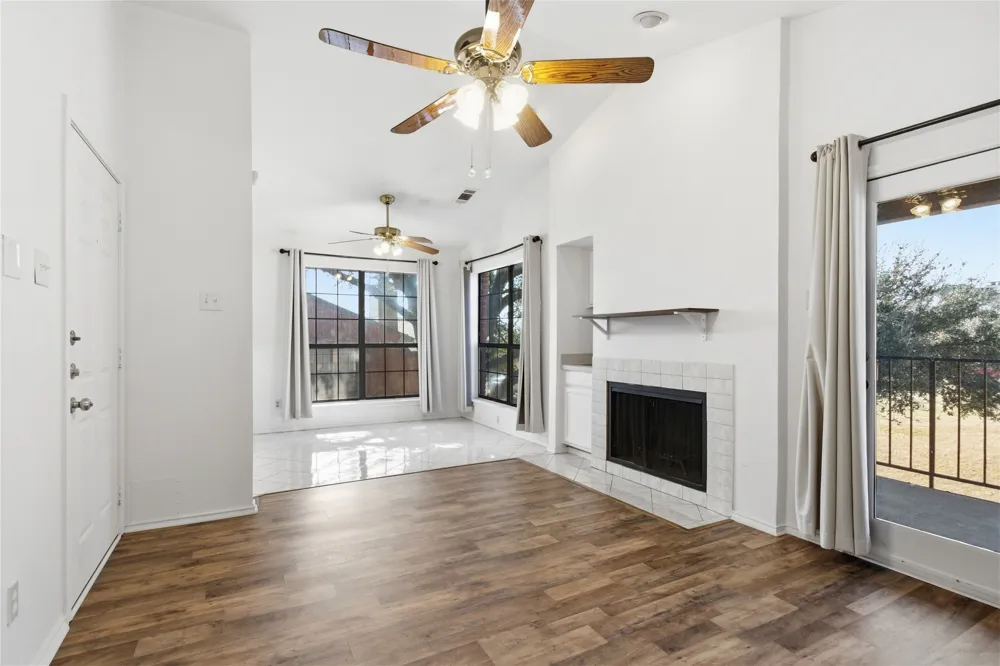 5909 Lake Hubbard Parkway #215 Garland, TX 75043