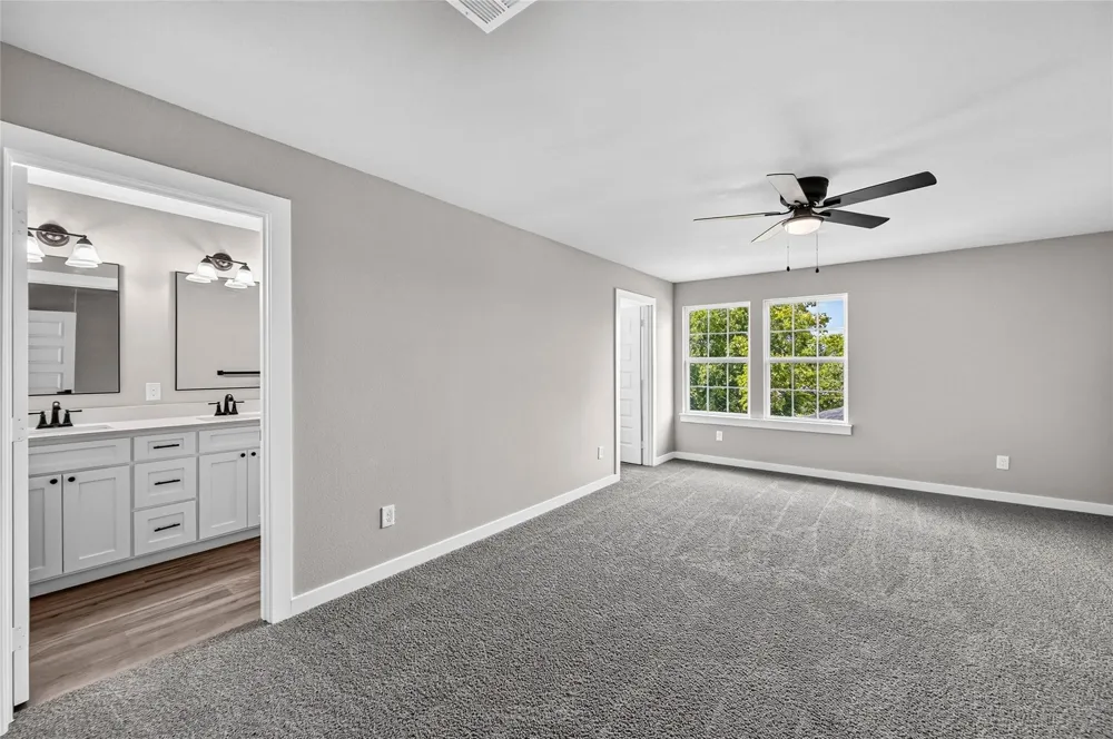 2211 Brookes Street Fort Worth, TX 76105