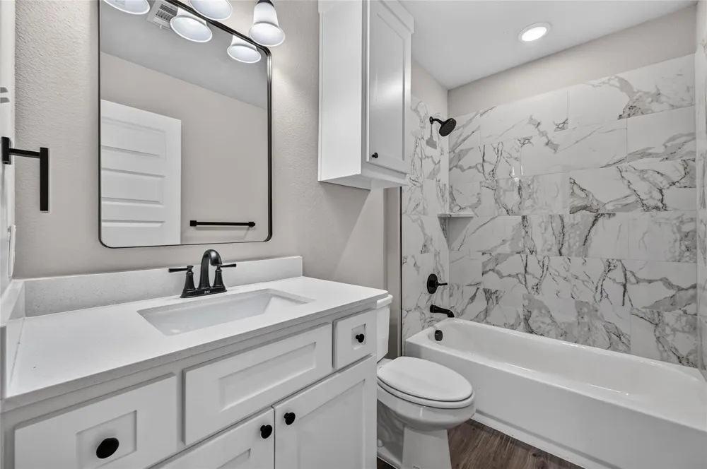 2211 Brookes Street Fort Worth, TX 76105