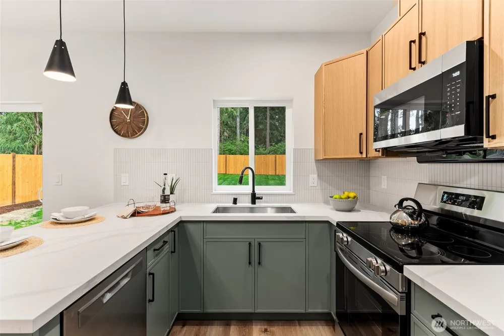 13807 Pinehurst Lane NW Gig Harbor, WA 98329
