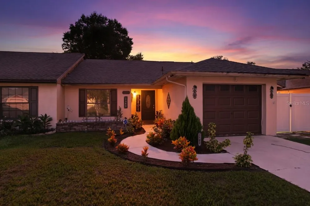 2483 LONG MEADOW WAY Orlando, FL 32817
