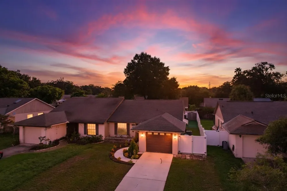 2483 LONG MEADOW WAY Orlando, FL 32817